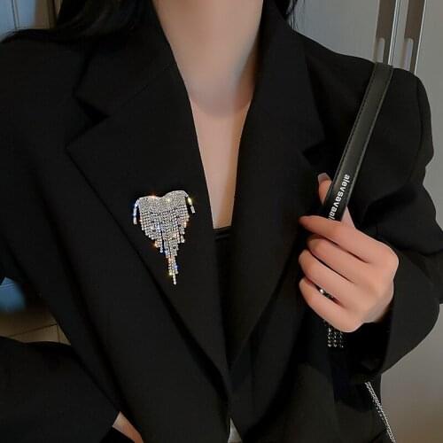 Exaggerated Womens Brooches Luxury Jewelry Rhinestone Zircon Water Drop Tassel Brooch Pin Lapel Pin for Women Gift Accessories