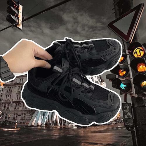 Techwear Sneakers Man Summer 2021 Thick Bottomed Boy Sport Sneakers Knit Running Shoes Chassure Red Sports Shoes Hip Hop Tennis