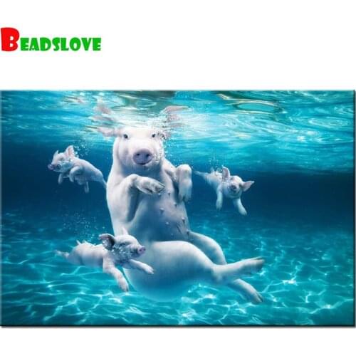 Wall Art diamond painting Diving pig Modern home decor embroidery square round mosaic cross stitch 5D DIY Hand drilling hobby