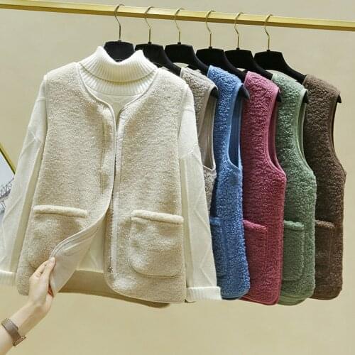 Plegie Fleece Vests