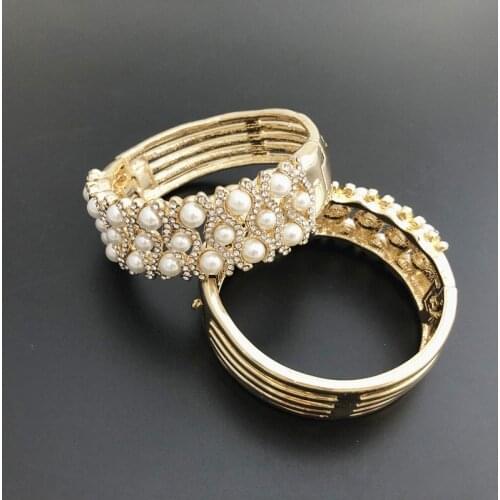 Elegant Luxurious Dubai Pearls And Crystal Bracelets Arab Womans Wedding Ornament Open-ended Bride Bangles Morocco Jewelry