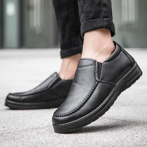 Men Loafers Light Leather Casual Shoes 2020 Autumn Male Outdoor Walking Shoes Comfortable Mens Sneakers Soft Loafers Mens Shoes