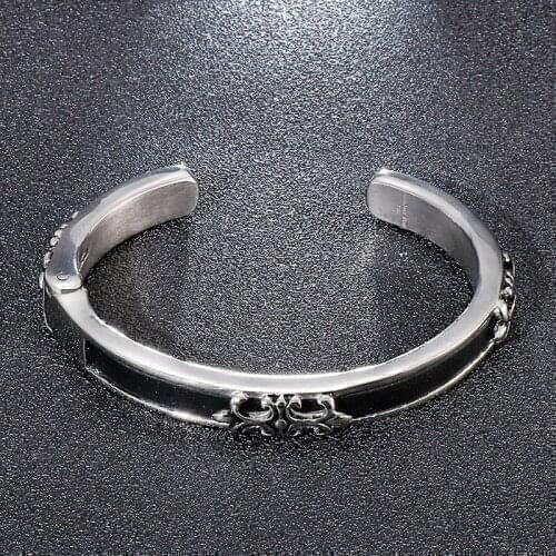 European and American punk style mens stainless steel jewelry personality crusader flower C-shaped open bracelet