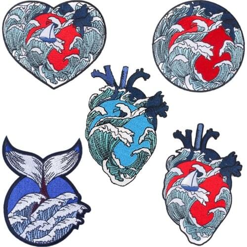 Aesthetic Heart Iron on Patches Japanese Yamato Style Waves Embroidery Appliques Round Whale Tail Thermo Sticker for DIY Clothes