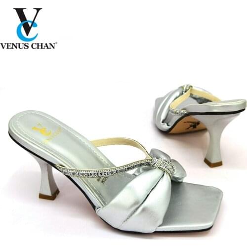 2021 New Size 37-42 Summer Pinch FLIP FLOPS High Heels Woman Slippers Slippers On Non-slip Round head Outdoor Slides Shoes