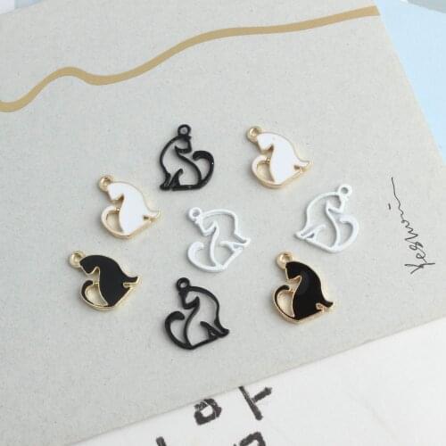 2019 Cute Solid Hollow Cat Charms Metal Gold Alloy Connector Charms For Jewelry Making Pendant for Women DIY Jewelry Accessories