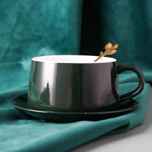 Ceramic Cup Luxury Gift Design Vintage Heat Insulation Ceramics Anti-scalding Handle Decor Solid Color Tea Set