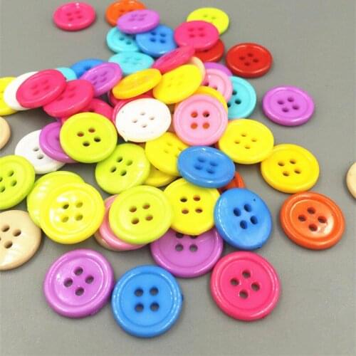 DIY 200pcs Mixed Resin round buttons Sewing Scrapbooking 4 holes Craft 18MM