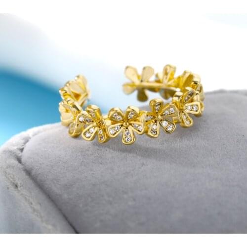Fashion Cute Zirconic Daisy Rings For Women Opening Adjustable Cuff Flower Ring Wedding Engagement Rings Female Jewelry Gifts