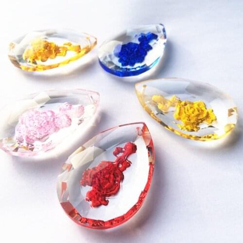 100pcs 50MM 5colors k9 Crystal Chandelier Parts Engraved Rose Lighting Prisms Suncatcher Pendants Glass Curtain Accessories