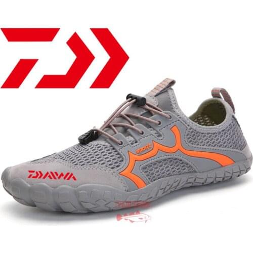 2021 Daiwa Fishing Shoes Men Women Beach Wading Shoes Outdoor Creek Shoes Non-slip Hiking Shoes Surf Quick-Drying Fishing Shoes