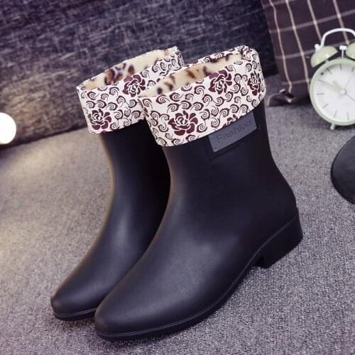Autumn Winter Fashion Womens Warm Rainshoes Shoe Cover Velvet Rain Boots Non-Slip Womens Rain Shoes Cotton Rubber Shoes 36-41