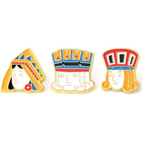 HOSENG Poker Dolls Jewelry Accessories Golden King Queen Enamel Pin Luxury Banquet Dress Brooch HS_6687