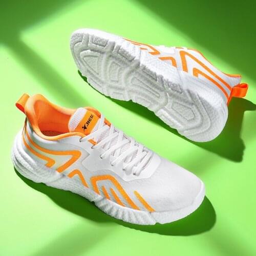 Jogthelete Men Luminous Running Shoes Breathable Sneakers Male Casual Comfortable Jogging Coconut Sports Shoes Summer New 5z