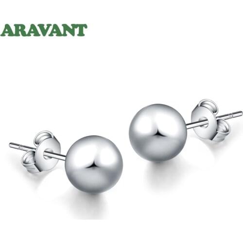 Aravant Stud Earrings