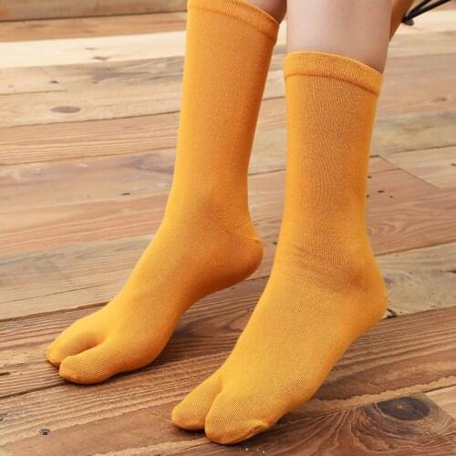 Solid Color Two Toe Socks Cotton Women 2 Finger Socks 2-toe Split Finger Middle Tube Autumn And Winter Yellow Socks Harajuku