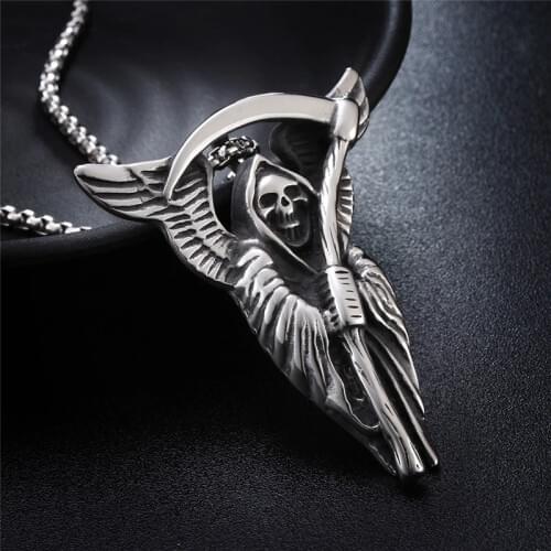 Punk Trendsetter Flying Sickle Azrael Skull Pendant Necklace Jewelry Accessories Titanium Steel Necklaces