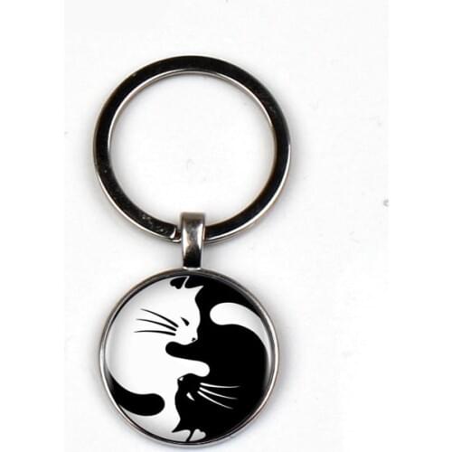 Fashion black white cat crystal glass keychain men women pendant jewelry door keyring dome charm car ring friend favorite gift