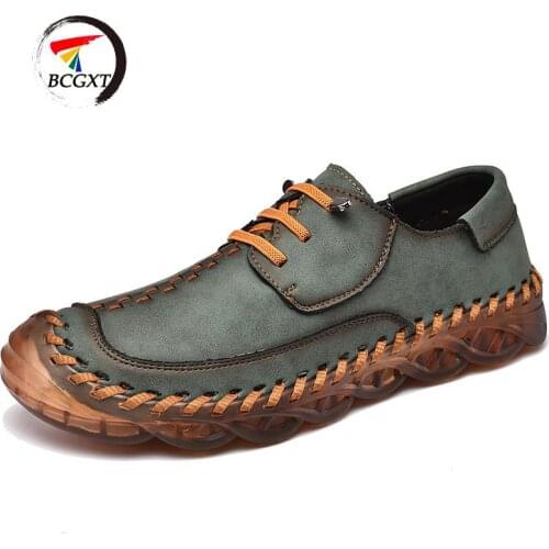 Autumn Mens Casual Shoes Handmade Leather Mens Loafers Comfortable Breathable Mens Flat Shoes Outdoor Mens Driving Shoes