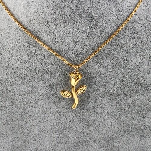 Simple golden Venices Necklaces Fashion rose pendant Necklace Suitable for Womens and Mens festival Jewelry Gifts wholesale