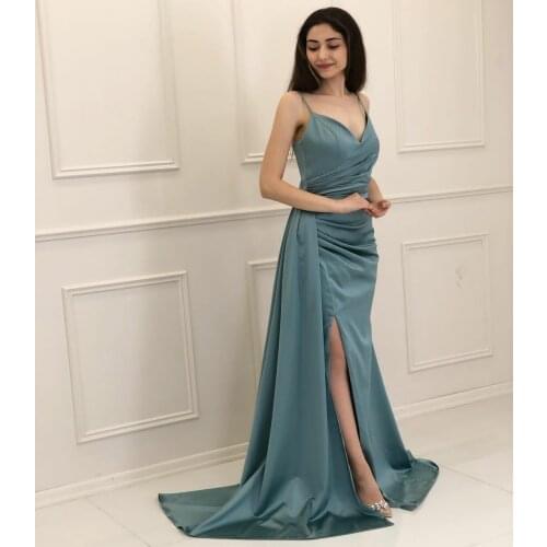 Long Satin Green Evening Dresses with Pockets V-Neck A-Line Pleated Slit Zipper Back Abendkleider Robes de Soirée for Women