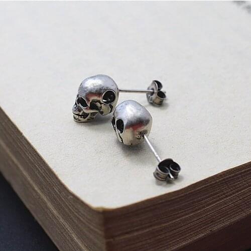 Fashion earrings for men and women jewelry Halloween earrings antique silver black skull couple gift 1 pair