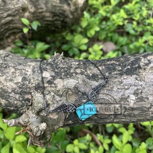 Semi Joias Micro Pave Cubic Zirconia Wing Shaped Pendant Necklace With Fusion Stones