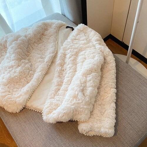 Beige Black Faux Fur Short Coat Women Autumn Black Beige Imitation Fur Overcoat Jacket Plus Size 3X Female Winter Casual Outwear