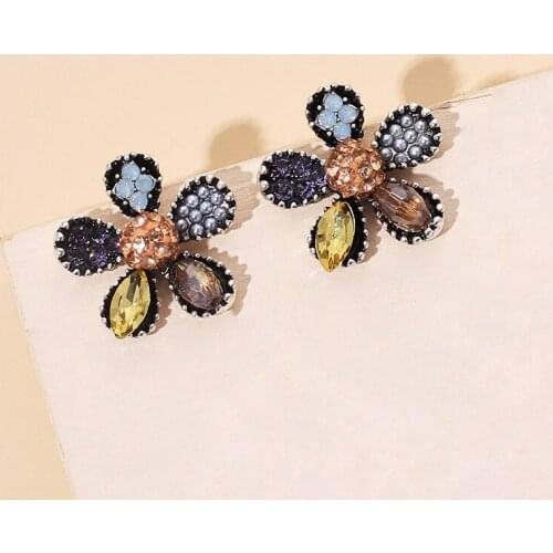 Vintage Punk Earrings Personality Colorful Flower Stud Earrings for Women Crystal Engagement Jewelry Famale Girls Blossom Gifts