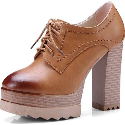 Age season in 2018 new product comfortable thick with ultra-high with waterproof station 32 lace-up shoes 18324-42 yards