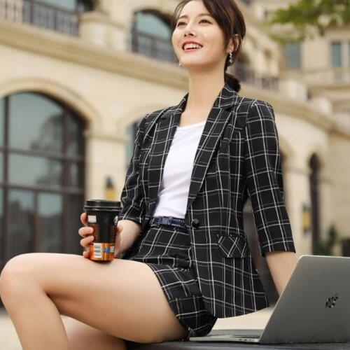 High quality small suit Small figure womens pants suit spring and summer fashion plaid Korean casual office OL coat shorts set