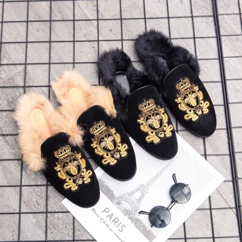 Mules Black Cow Suede Shoes Men Half Fur Shoes For Men Embroidery Fashion Designer Shoes Mens Luxury Casual Slip On Slides Bee
