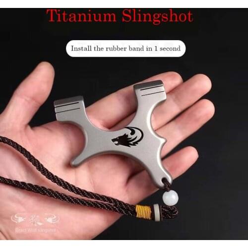 Titanium Alloy Slingshot Pocket Catapult Mini Portable High Elastic Snap Clip Flat Leather Hunting Accessories Bow and Arrow