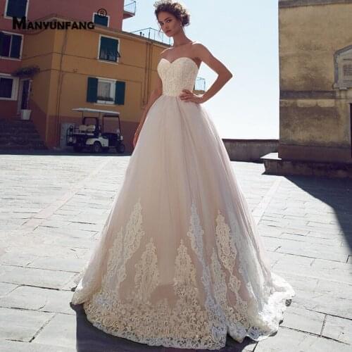 High-End Strapless Embroidery Appliques Tulle Court Train Bridal Ball Gown Elegant Lace Up Back Sleeveless Wedding Dress