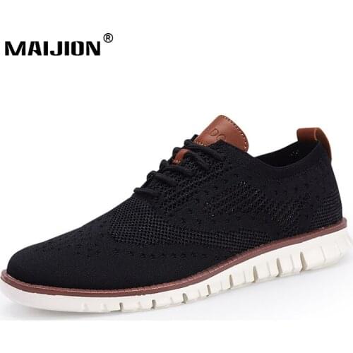 Lightweight Walking Shoes Men Breathable Mesh Casual Flats Non-slip Retro Knitting Loafers Soft Sole Black