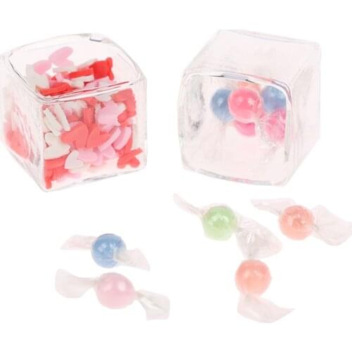 1/12 Dollhouse Miniatures Heart-shape Candy Box Doll House Accessories