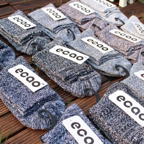 2020 Thick line retro Harajuku style cotton socks men socks wool chamber in the nation the wind the snowflake stocking