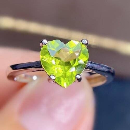 Natural real green peridot love heart simple ring Per jewelry 925 sterling silver 7*7mm 1.3ct gemstone Fine jewelry J2012202