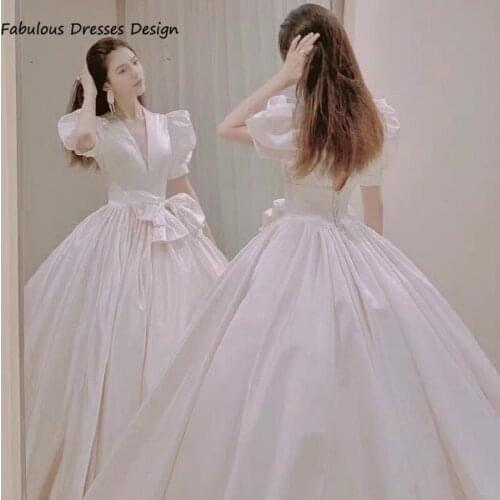 Princess Lantern Sleeve Wedding Dresses Bowknot Long A Line V Neck Court Train 2021 Bridal Gown Robe De Soirée De Mariage