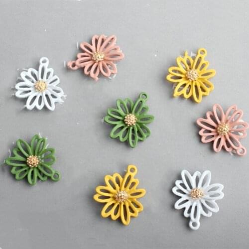 5Pcs/Lot Alloy Paninting Colorful Flower Daisy Charm Pendant For DIY Handmade Necklace/Earring/Bracelet Jewelery Making y1561