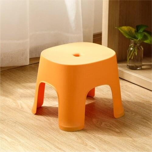 Childrens plastic stools, household low stools, small benches, bathroom bath stools, rows of stools