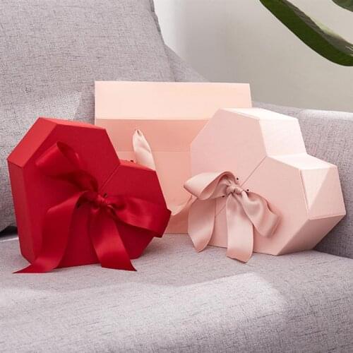 Lovely Gift Package Box Florist Hat Boxes Wedding Gift Storage Box Red Heart Shaped Candy Boxes for Gifts Christmas Flowers