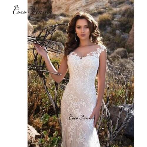 Sheer Neck Europe Mermaid Wedding Dresses Court Train Short Sleeves Lace Appliques Illusion Vintage Wedding Dress W0484