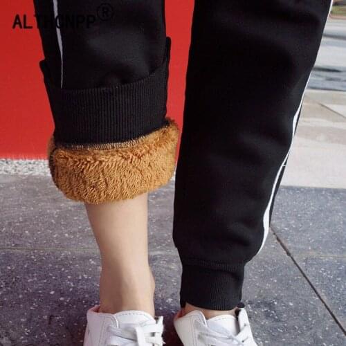 Winter Warm Cashmere Harem Pants Women Plus Velvet Thickening Lambskin Pants Loose Casual Sweatpants Women Pants Trousers