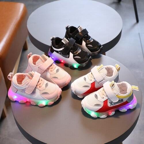 Jiiyello Kids Glowing Shoes