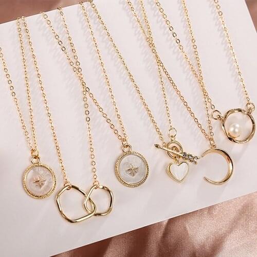 Vintage Gold Irregular Circle Pendant Necklace For Women Fashion Round Pearl Moon Heart Necklaces 2021 Trend Jewelry Gifts