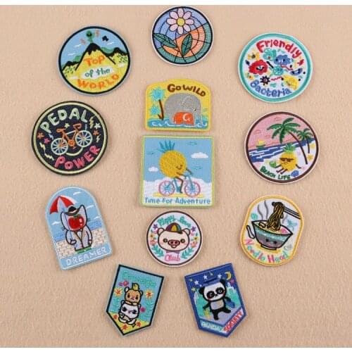 50pcs/Lot Embroidery Patches Letters Clothing Decoration Accessories Animal Round Little Bear Diy Iron Heat Transfer Applique