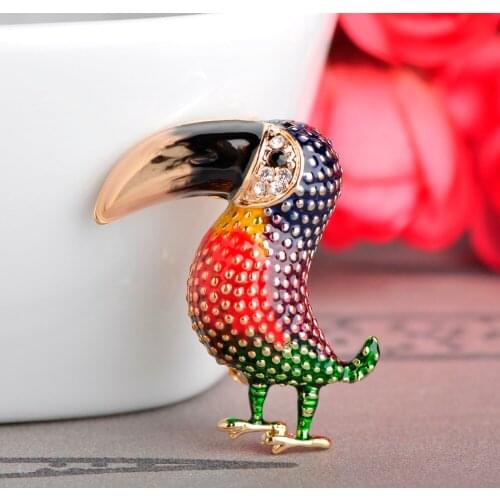 Funmor Colorful Enamel Toucan Woodpecker Brooches Corsage Gold-color Women Men Crystal Suit Lapel Pins Bird Animal Brooch Joias