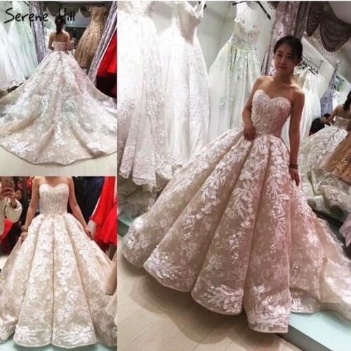 Dubai Fashion Handmade Flowers High-end Wedding Dress 2020 Off Shoulder Sexy Luxury Lace Bridal Gown Serene Hill HA2170