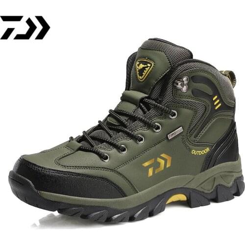 2021 Daiwa Men Fishing Shoes Waterproof Leather Shoes New Popular Outdoor Shoes Men High Top Winter Boots Climbing Fishing Shoes